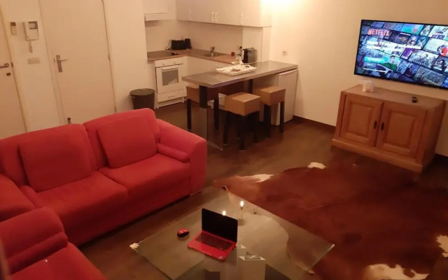 Diamond Bourse Apartments