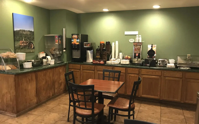 SureStay Plus Hotel by Best Western Bettendorf