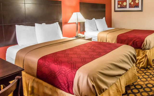 Econo Lodge Richmond Hill