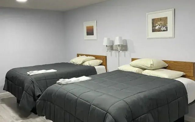 Pine Valley Motel