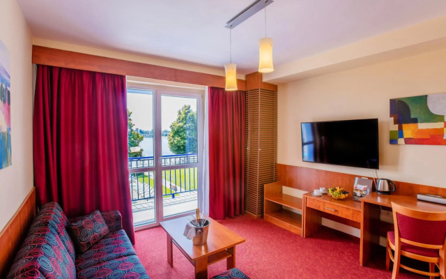 Hotel Senec Lake Resort