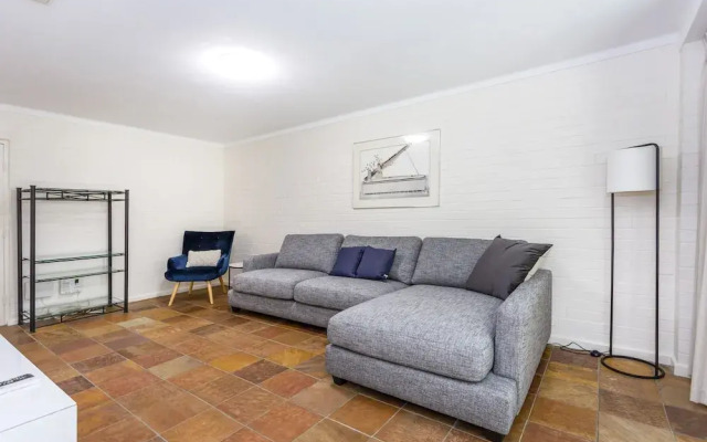 High Tor Apartment 6