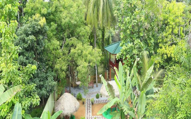 Yala Hotel River Front