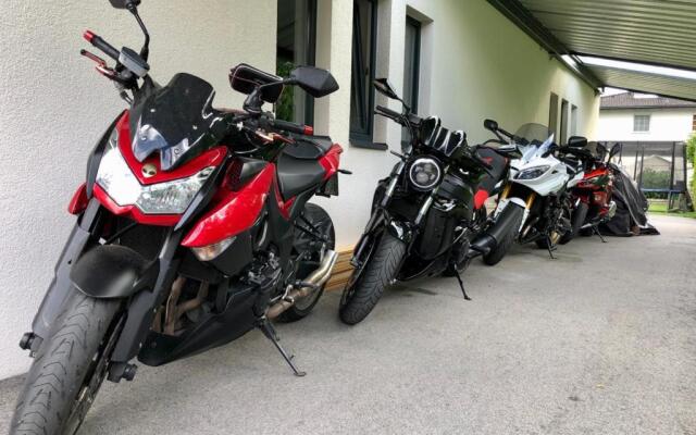 Living Apart Haslwanter