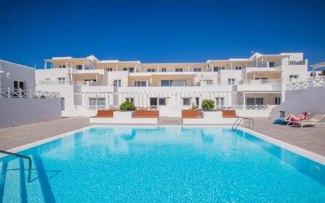 Flower Beach Suite 16