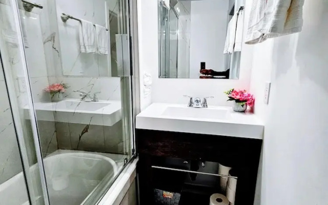 Sunflower Guest Suites
