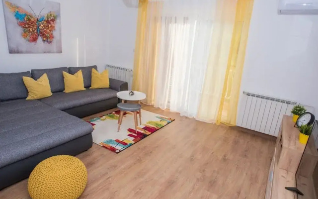 Chic Apartment Tribalj With Private Balcony