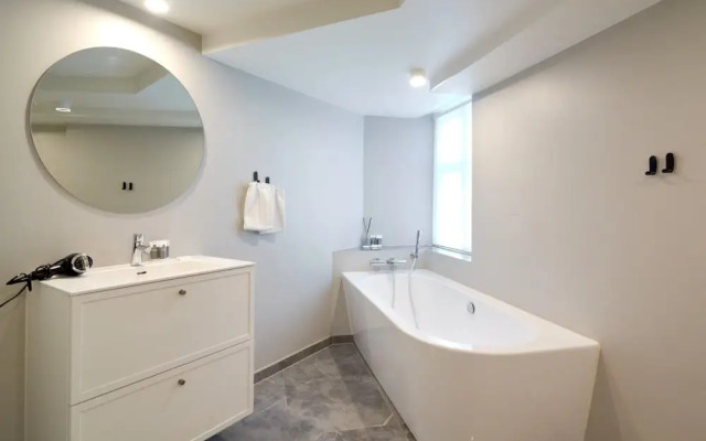 CPH s Finest - 220sqm Luxury Apt - City Central