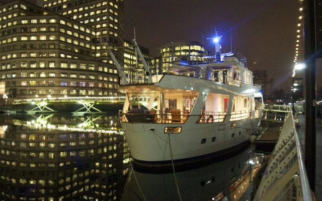 Absolute Pleasure Yacht
