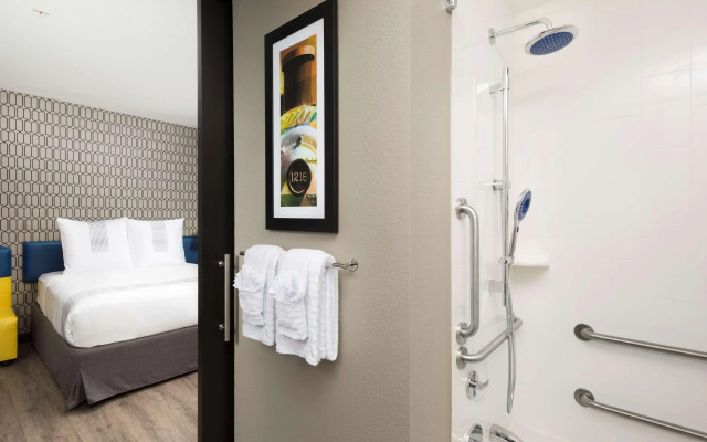 GLō Hotel Asheville-Blue Ridge Parkway