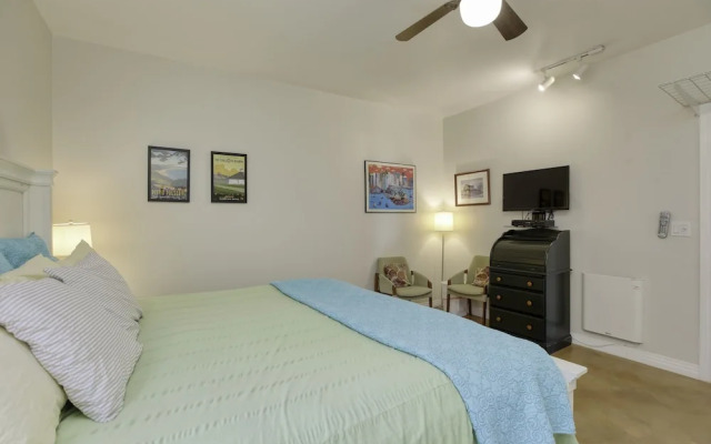 1460 Strand Way 2 Bedroom Home by Redawning