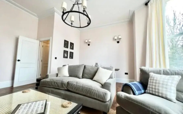 Redland Suites - Apartment 4