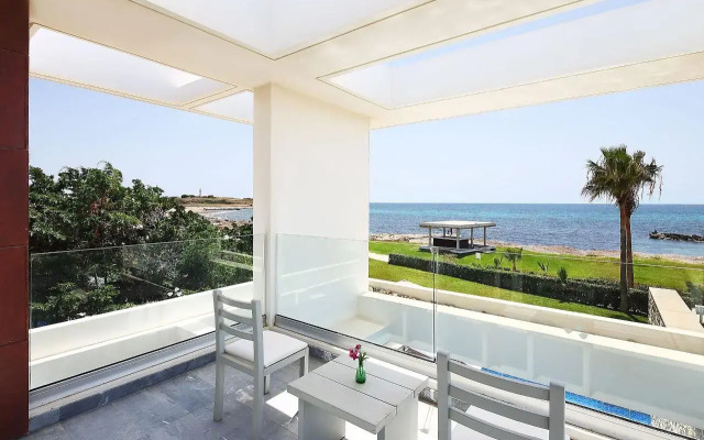 Paradise Cove Beach Villas