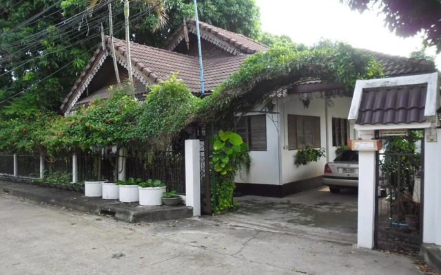 Near Train Guesthouse