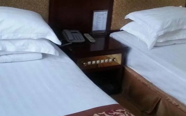 Yonghong Express Hotel