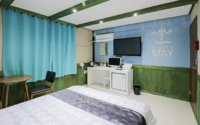 Hotel The May