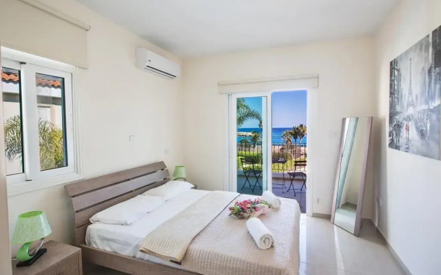 Shaye Frontline Villa