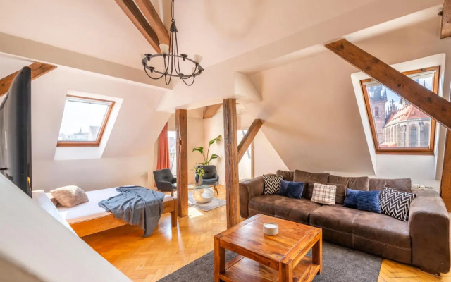 Štupartská 9 - Tyn Church View Apartment with terrace