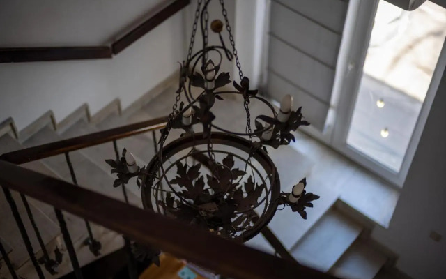 Biblioteka Tbilisi Hotel