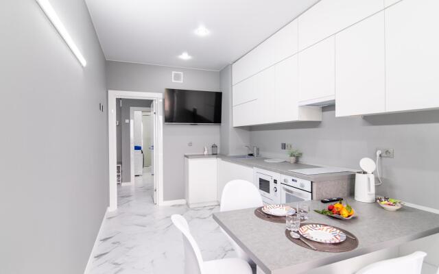 Apartments Gedonizm Apart on st. Novomoskovskaya, 10A