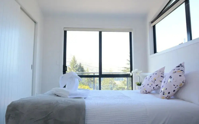Quartz Rise Haven