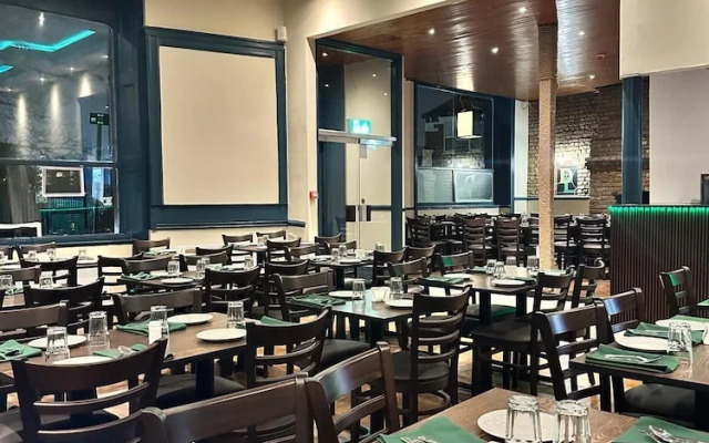 Green Ariana hotel and restaurant