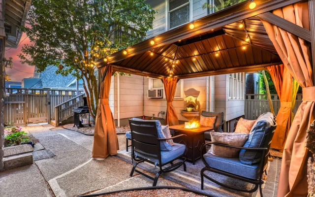 Walker’s Delight on Queen Anne