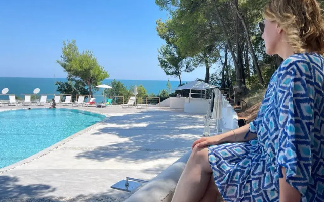 Hotel Baia Dei Faraglioni