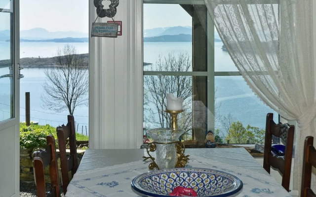 6 Person Holiday Home in Onarheim