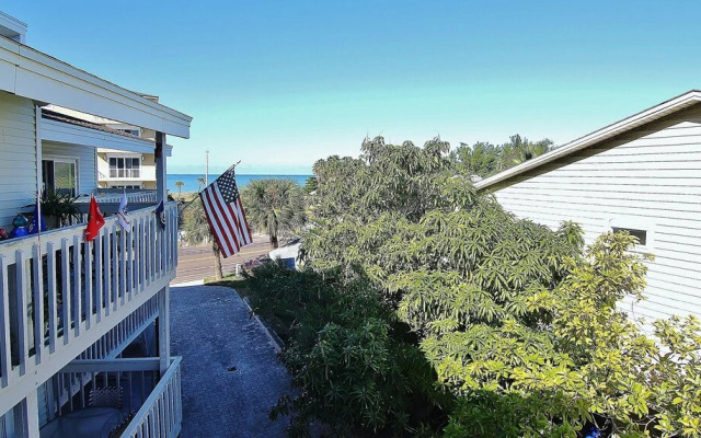 Intercoastal 203 by Teeming Vacation Rentals