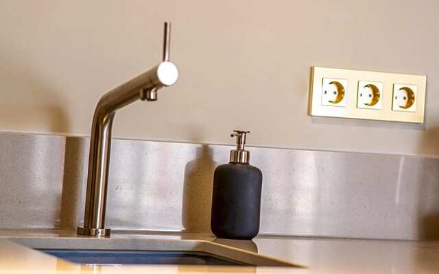 New Family Penthouse 7Min from Rotterdam Central Station top floor app4