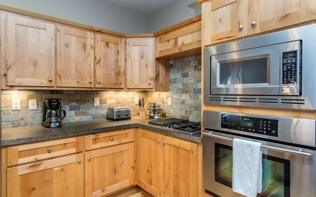 Walk Friendly Truckee House by RedAwning