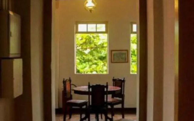 Reviver Hostel