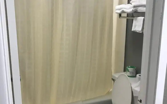 Express Inn - Bay City