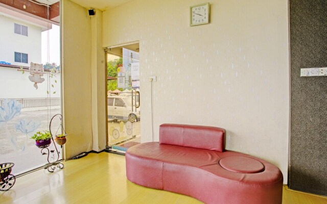 OYO 90597 Delightful Holiday Inn