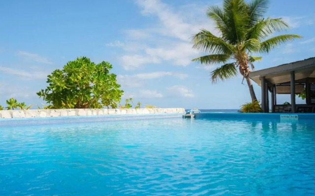 Beachcomber Island Resort