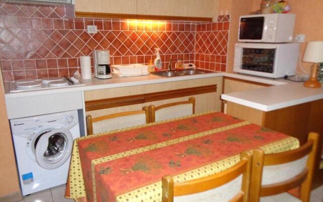 Appartement Le Lavandou, 2 pièces, 4 personnes - FR-1-308-66