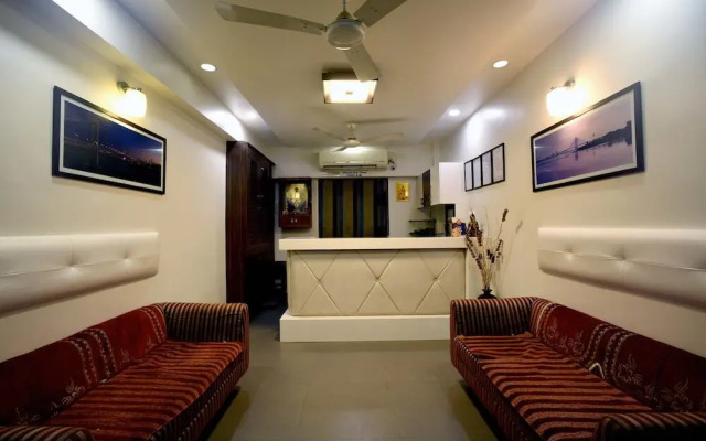 Hotel Middle Town