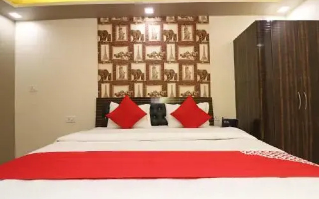 Collection O 24604 Hotel GMC Grand Luxury Stay