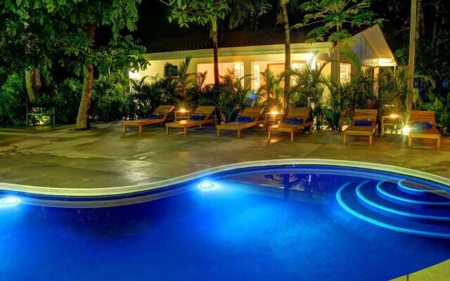 Moana Surf Resort