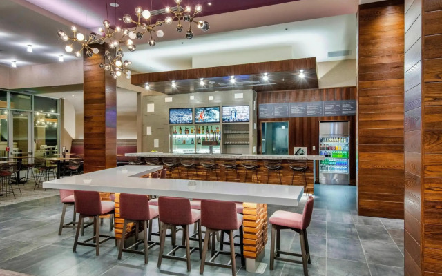 Courtyard by Marriott Raleigh Cary/Parkside Town Commons