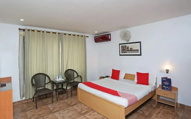 OYO 2794 Hotel Plaza Inn