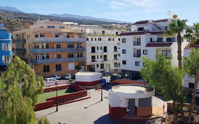 Apartment With 2 Bedrooms In Puerto De Santiago, With Wonderful Mountain View, Furnished Terrace And Wifi
