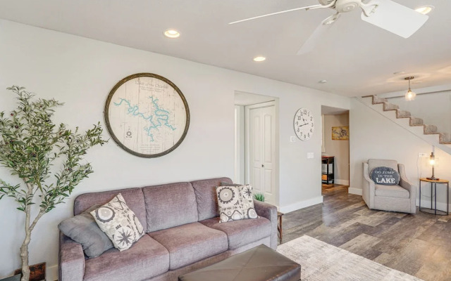 'bittersweet Lakefront Retreat' w/ Hot Tub & Dock!