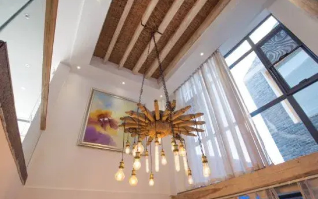 Tengchong Heshun Yuanye Inn