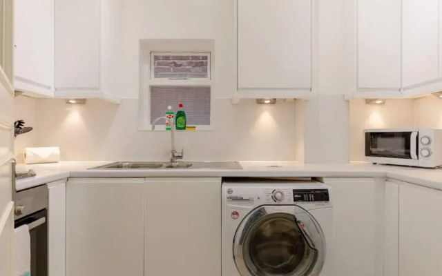 Roomy 3BD by Hampstead Heath!