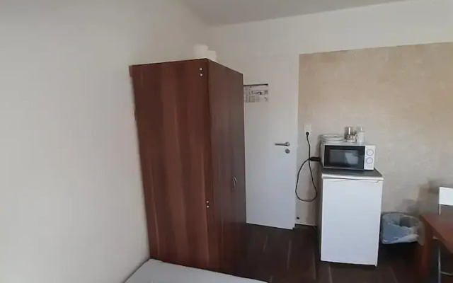 2-Rent Group Hostel Rooms&Apartments EVE168