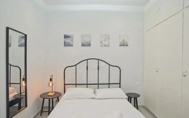 Sofia s Home in Piraeus