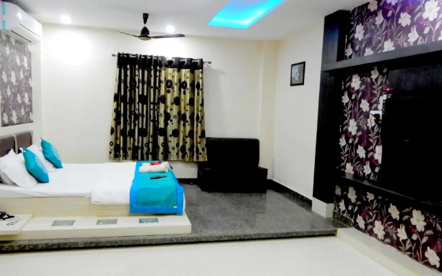 OYO 13191 Hotel Atlas Palace