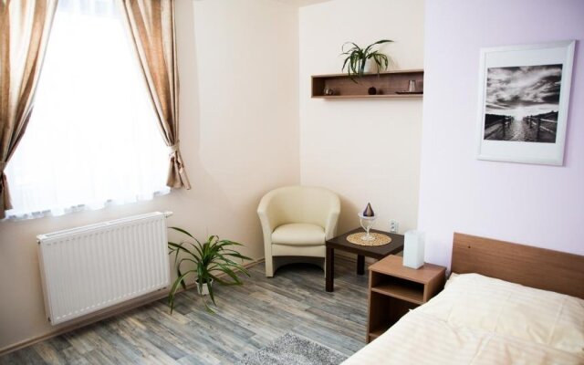 Penzion - Restaurace Na Mýtě